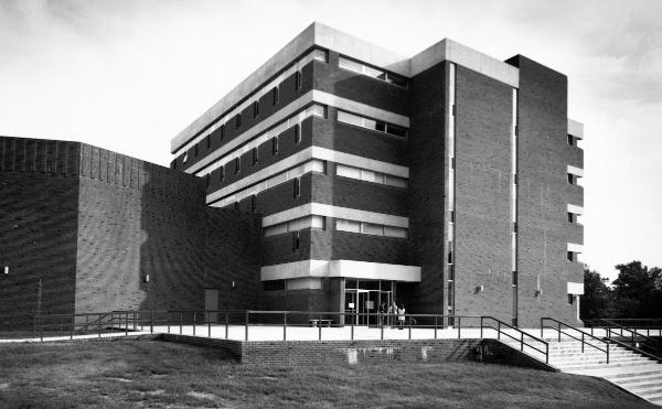The new McLeod Hall, 1972.	Eleanor Crowder Bjoring Center for Nursing Historical Inquiry, University of Virginia School of Nursing. Ralph Thompson, Photographer.