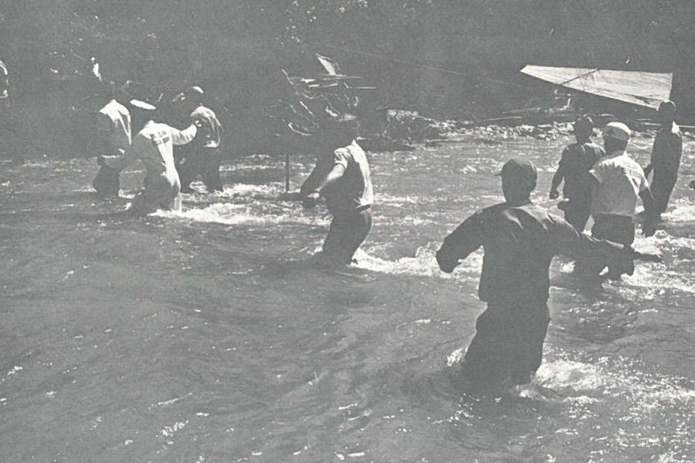 First responders cross Tye River aftere Hurrican Camille 1969