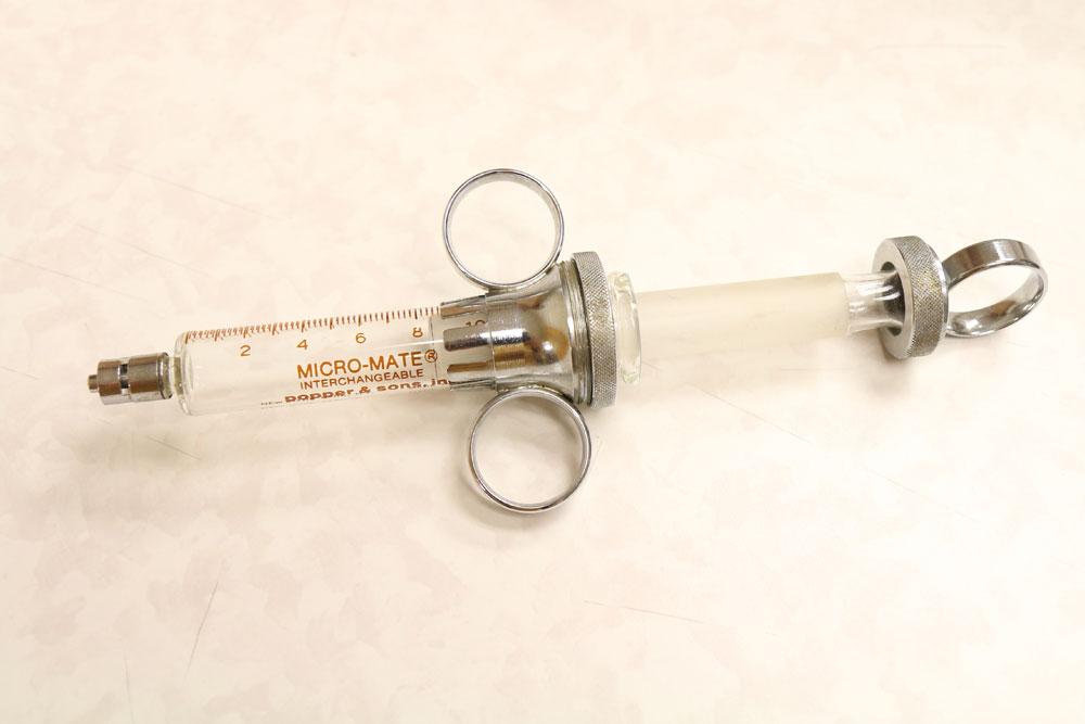micro-mate interchangeable glass syringe
