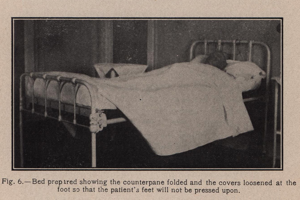 Counterpane bed making instructions